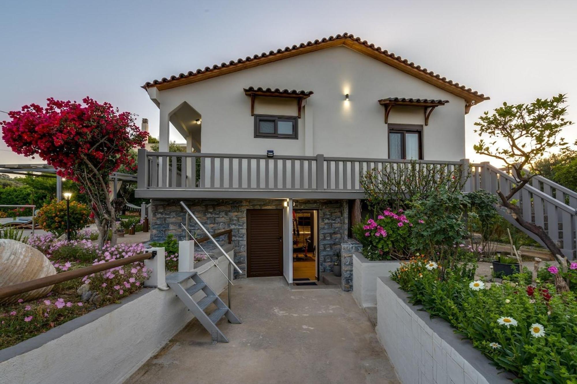 Santy Villa - Gerani Gerani  Exterior photo